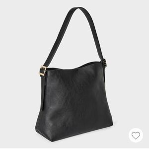 Elegant Black Leather Shoulder Bag